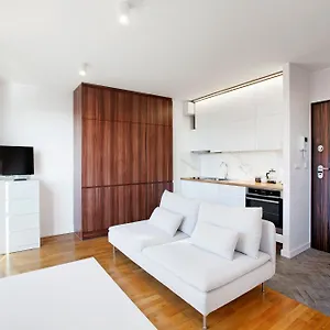 Marine With Balcony And Parking By Tyzenhauz Apartament Gdańsk